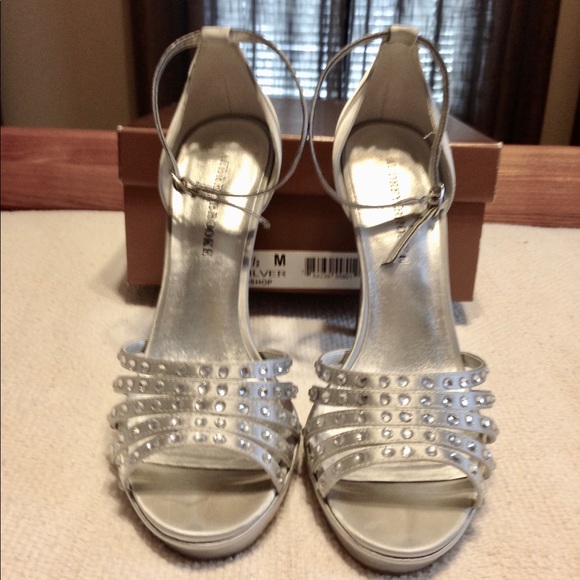 Audrey Brooke - Picture 4 of 5